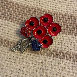 Pretty Poppy Brooch